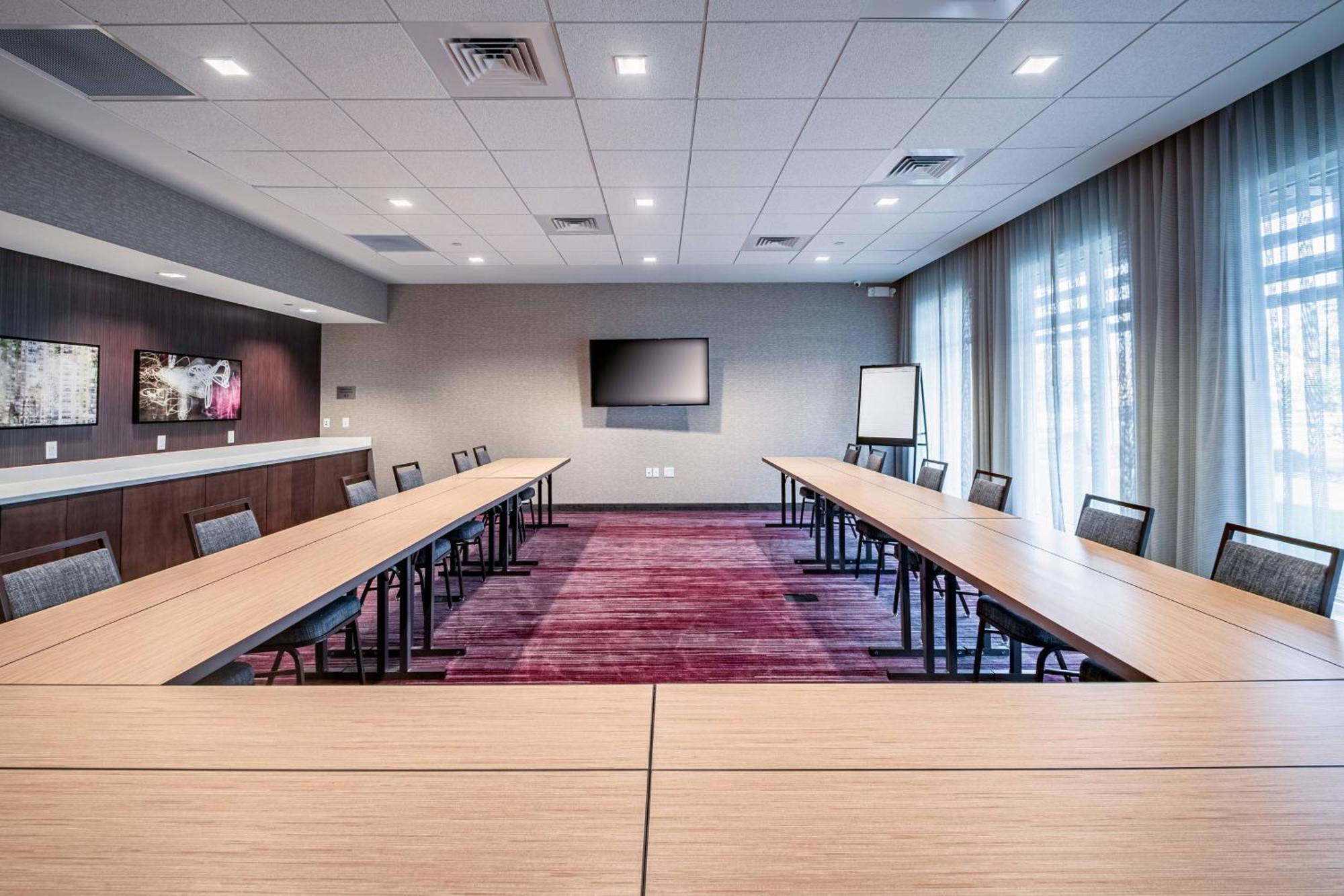 Courtyard By Marriott Toledo West Ξενοδοχείο Εξωτερικό φωτογραφία
