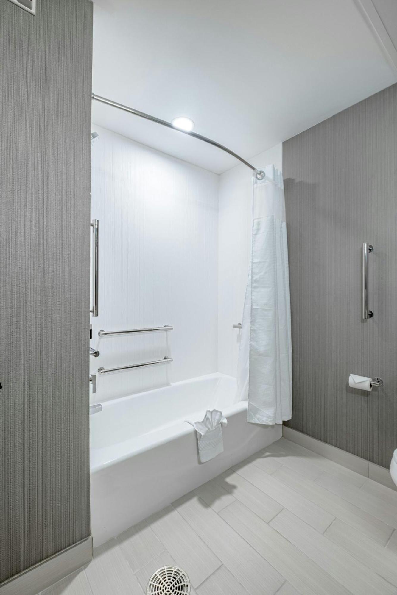 Courtyard By Marriott Toledo West Ξενοδοχείο Εξωτερικό φωτογραφία