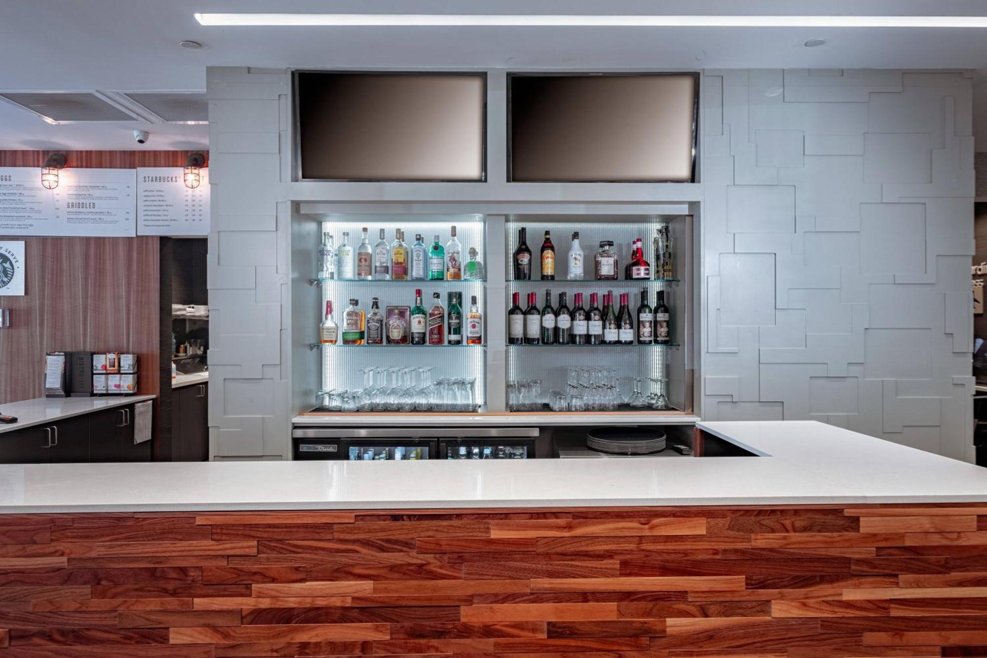 Courtyard By Marriott Toledo West Ξενοδοχείο Εξωτερικό φωτογραφία